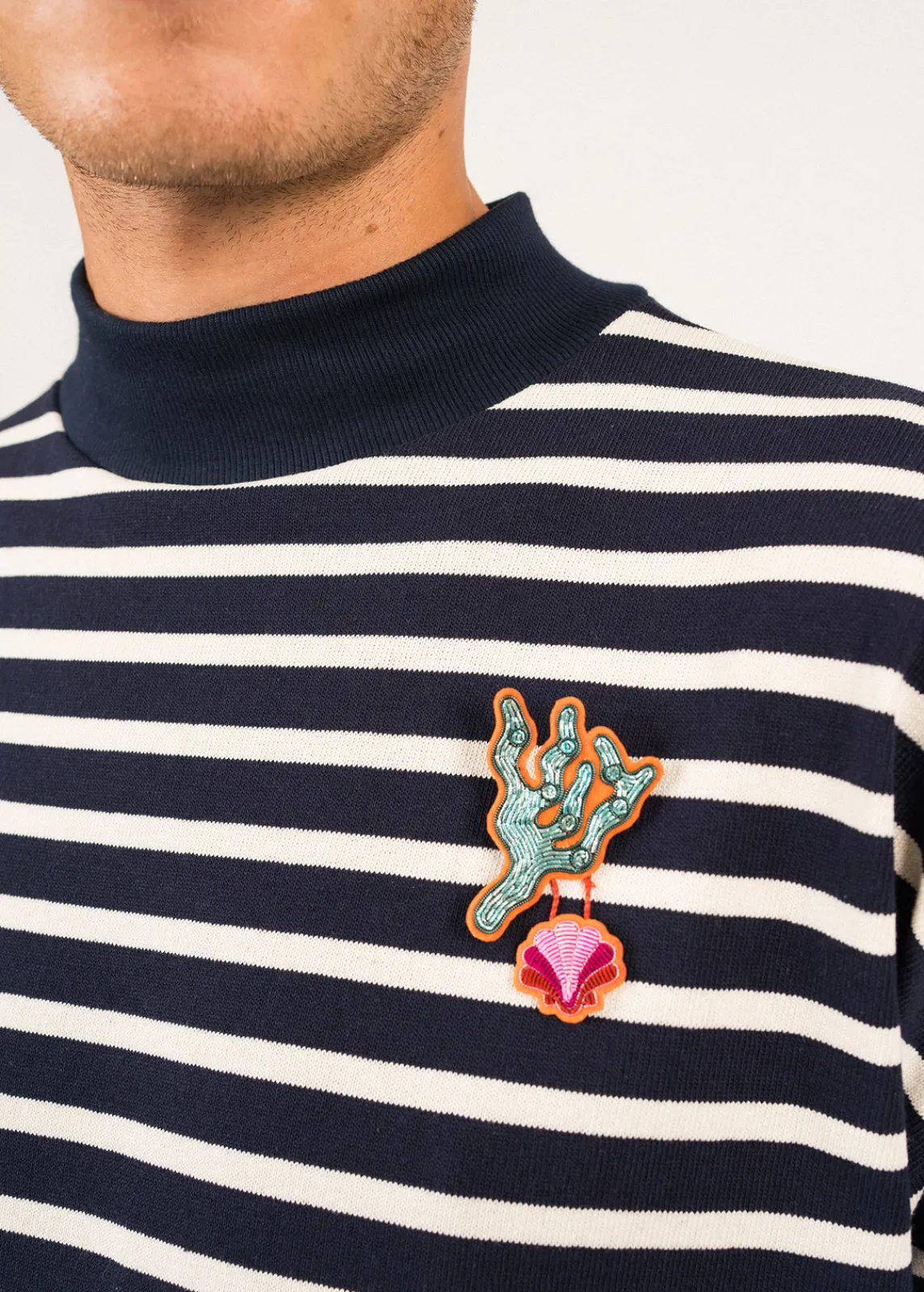 Saint James Brooches*Coral Embroidered Brooch Turquoise